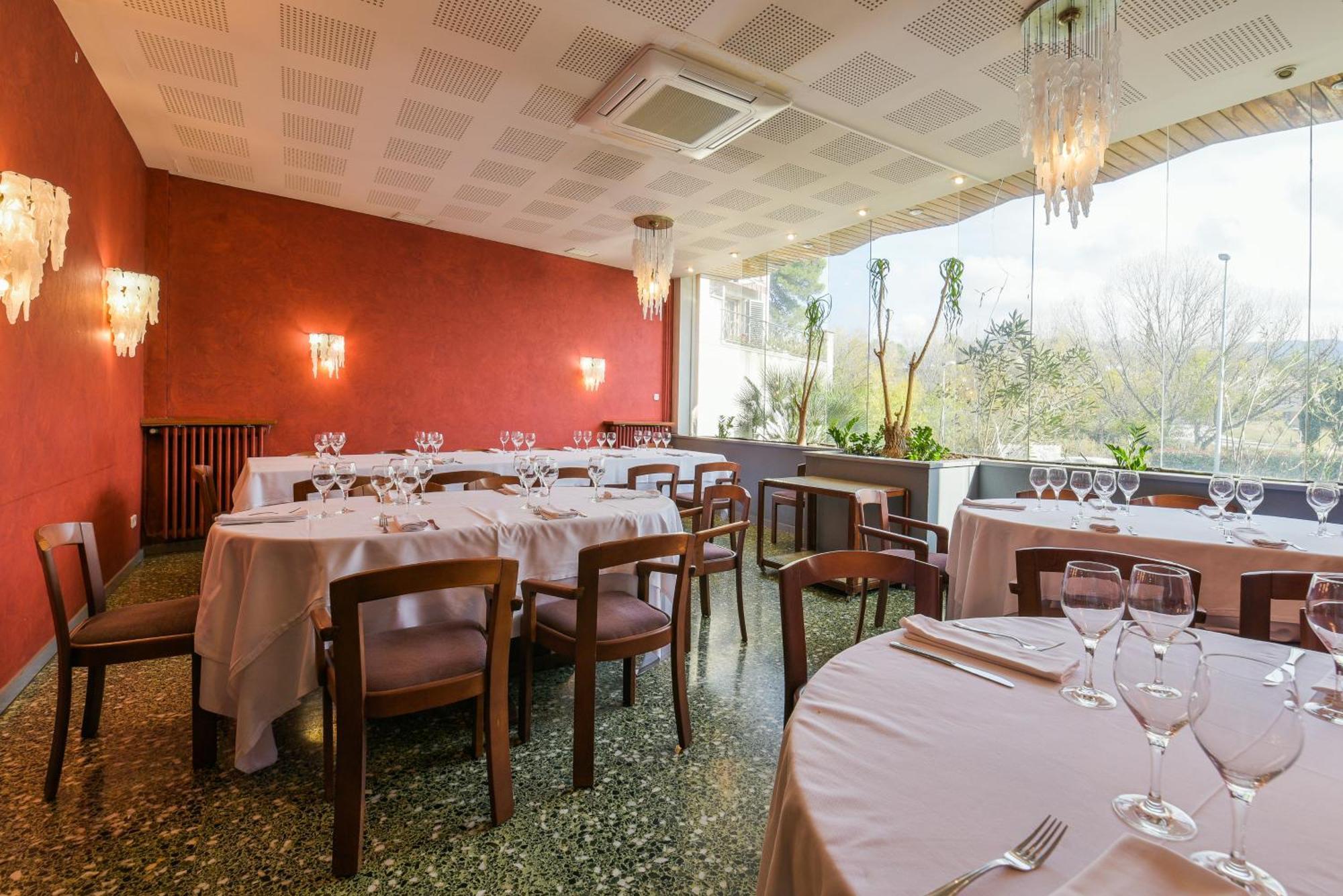罗伯特酒店 La Pobla de Claramunt 外观 照片